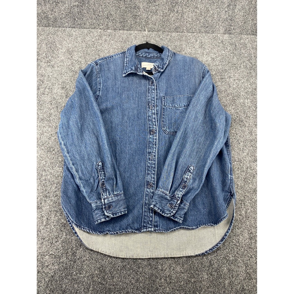 Universal Thread Denim Shirt Womens Medium Blue Button Down High Low Long Sleeve